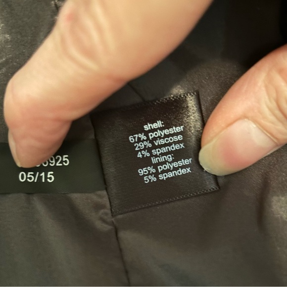 2P Dark Grey one button blazer from The Limited Collection - Picture 3 of 7